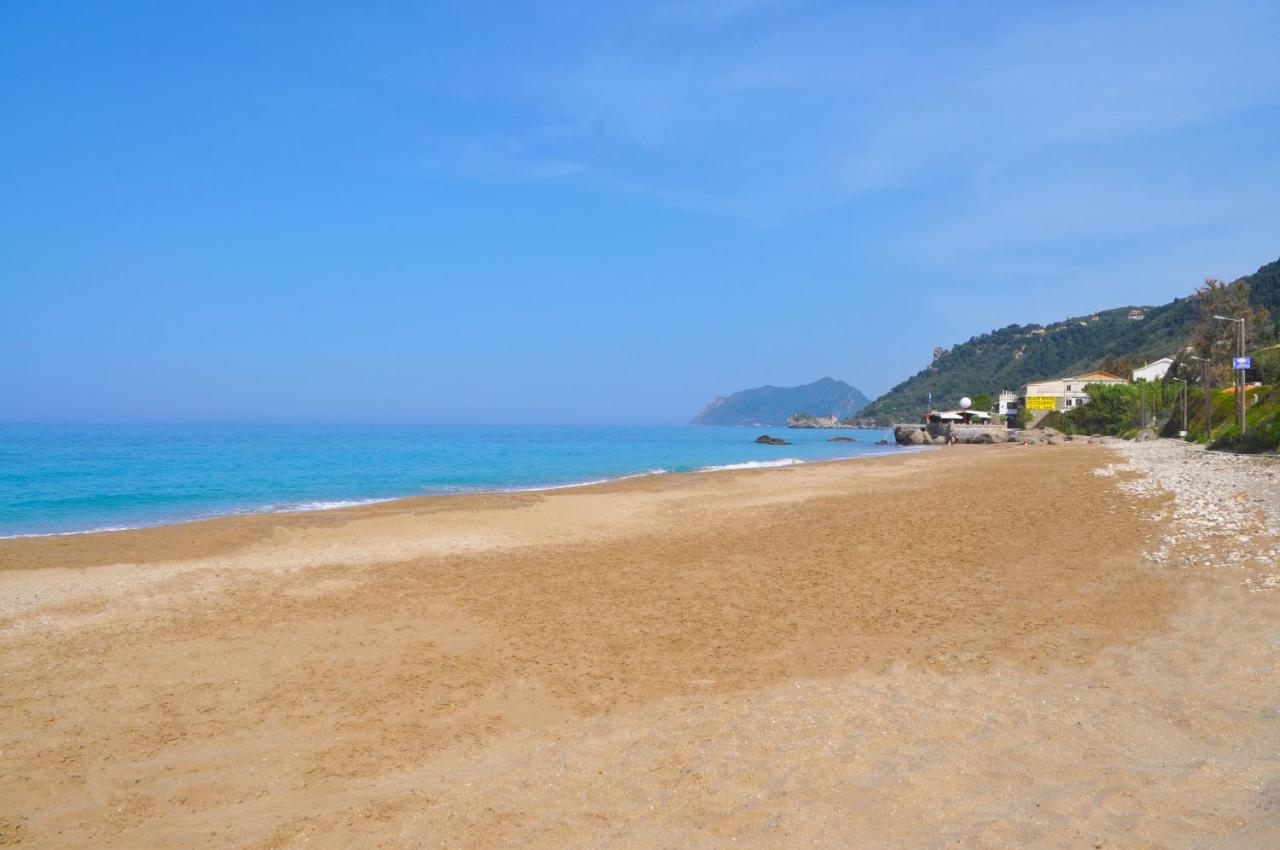 Natalia Apartment B With Panoramic Sea Views Of Agios Gordios Bay Екстер'єр фото