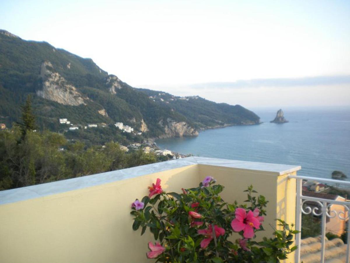Natalia Apartment B With Panoramic Sea Views Of Agios Gordios Bay Екстер'єр фото