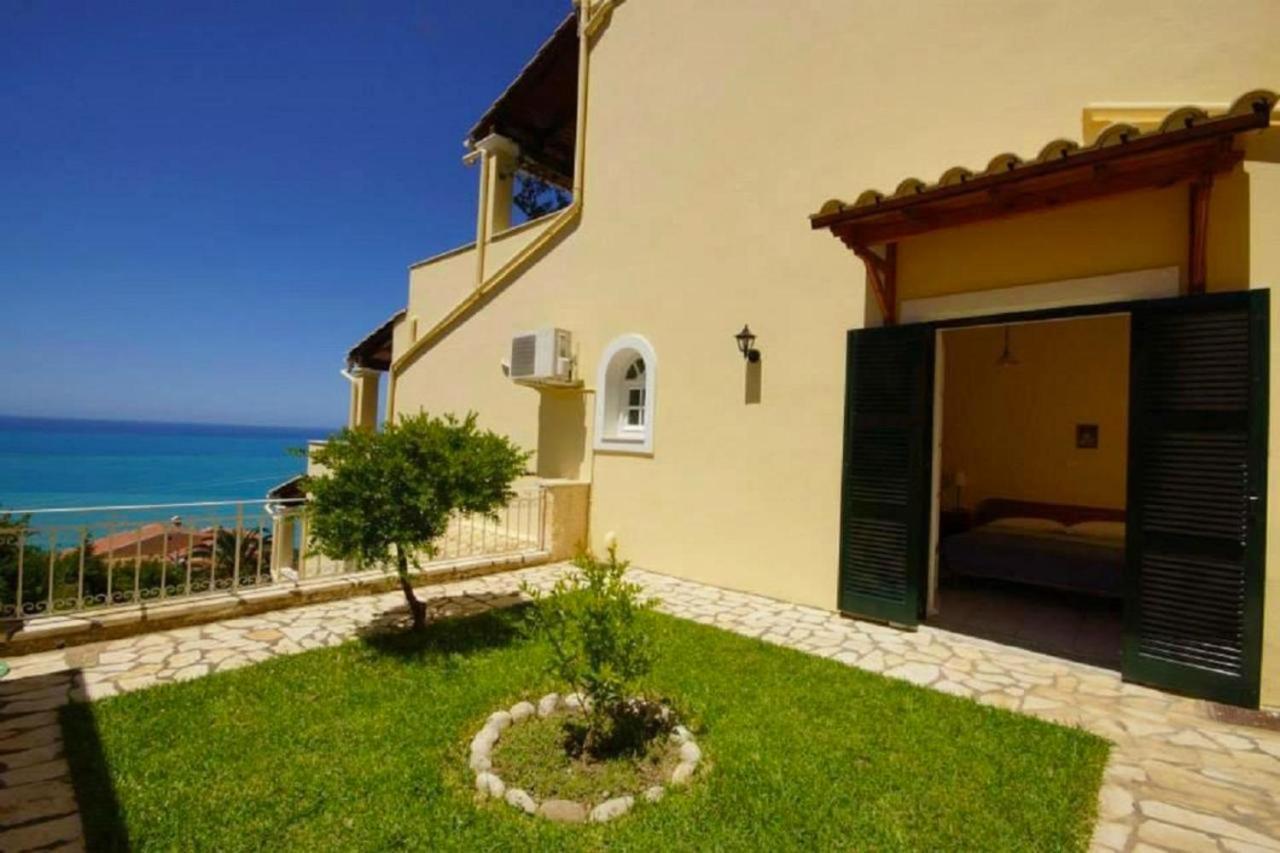 Natalia Apartment B With Panoramic Sea Views Of Agios Gordios Bay Екстер'єр фото