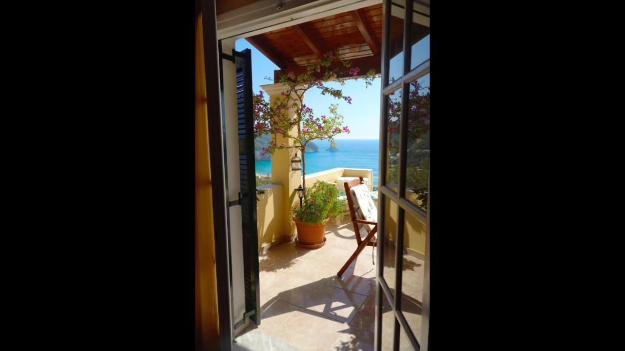 Natalia Apartment B With Panoramic Sea Views Of Agios Gordios Bay Екстер'єр фото
