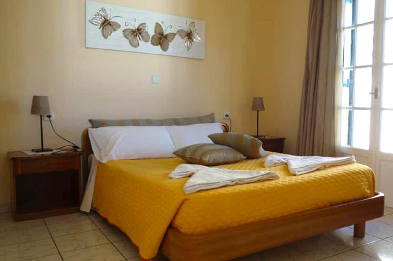 Natalia Apartment B With Panoramic Sea Views Of Agios Gordios Bay Екстер'єр фото