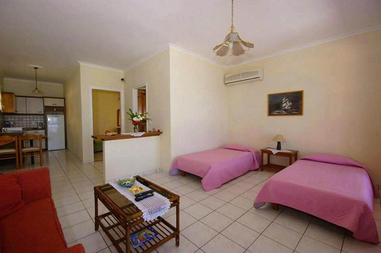 Natalia Apartment B With Panoramic Sea Views Of Agios Gordios Bay Екстер'єр фото