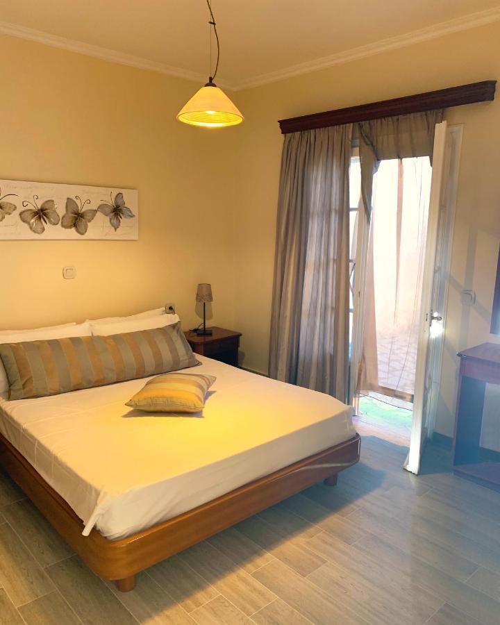 Natalia Apartment B With Panoramic Sea Views Of Agios Gordios Bay Екстер'єр фото