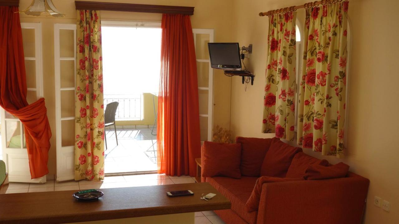 Natalia Apartment B With Panoramic Sea Views Of Agios Gordios Bay Екстер'єр фото
